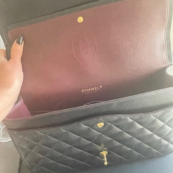 Host pick 🎉🎉 jumboChanel caviar gorgeous in new condition  🎉🎉 - Picture 5 of 16